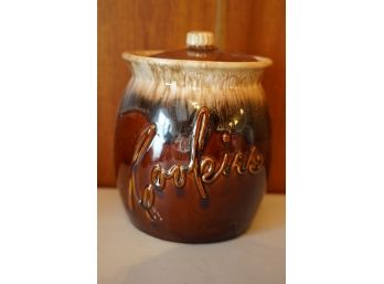 BROWN COLOR PORCELAIN COOKIE JAR, 8IN HEIGHT