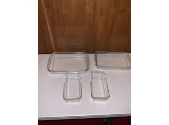 LOT OF 4 PYREX COOKING TRAYS