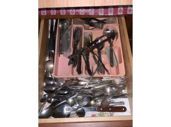 LOT OF ASSORTED SILVERWARE