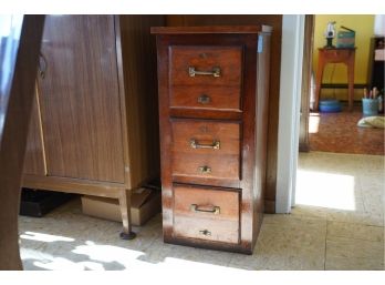 ANTIQUE 3 DRAWER CABINET