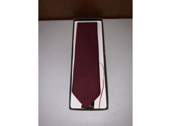 VINTAGE PIERRE CARDIN MENS TIE