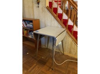 VINTAGE FOLDABLE TABLE