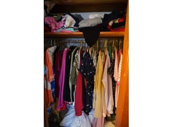 ENTIRE CLOSET OF WOMENS VINTAGE CLOTHING