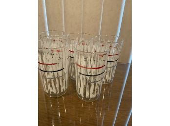 LOT OF 5 VINTAGE GLASSES (5 INCHES)