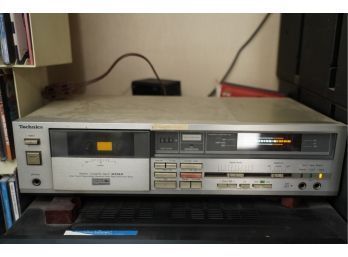 WORKING VINTAGE TECHNICS STEREO CASSETTE DECK M234X