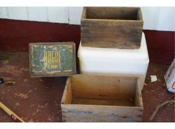 BUNDLE DEAL OF VINTAGE WOOD CRATES