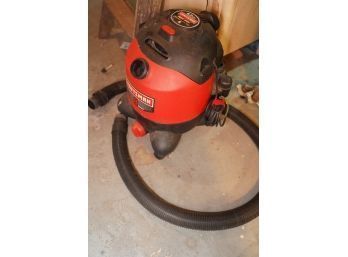 CRAFTSMAN WET AND DRY 8 GALLON VACCUM