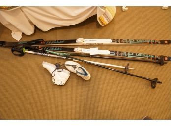 SALOMON SKI POLES WITH SHOES