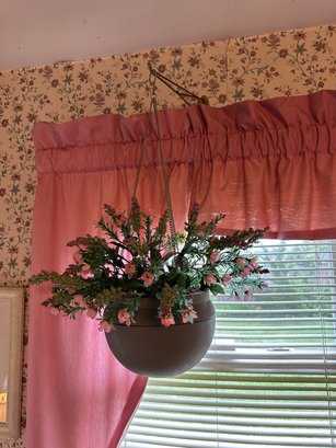 Beautiful Mynse Silk Daisy Artificial Hanging Basket