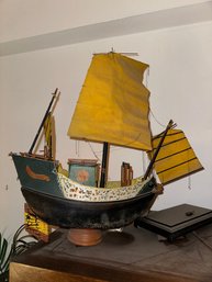 17 Inches VERY NICE ANTIQUE WOODEN JUNK/FISHING BOAT MODEL HANDPAINTED DECORATION