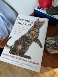 Decoding Your Cat By American College Of Veterinary Behaviorists