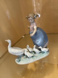 Beautiful Lladro Figurine Hurry Now Girl With Ducks