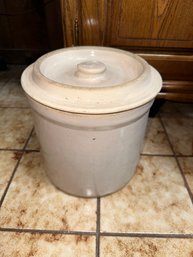 Vintage Crock Pot With Lid Crockpot Crockery Stoneware Farmhouse Storage Holder