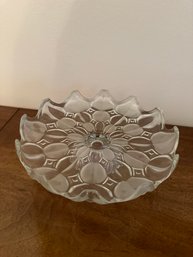 Pretty Clear Frosted Crystal Scalloped Edge Pedestal Compote Dish