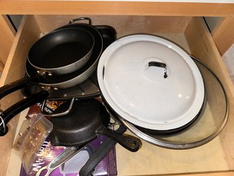 Set Of Assorted Cooking Pans