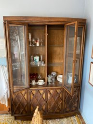 Kroehler Walnut China Cabinet ~ Concentric Diamond Front China Hutch Lighted Breakfront