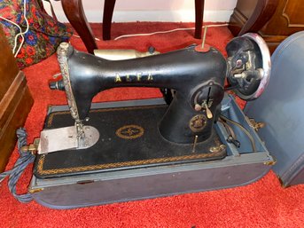 Vintage Alfa Sewing Machine