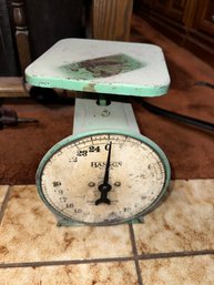 Vintage Hanson Scale White Kitchen Utility Works Up To 25 Lbs