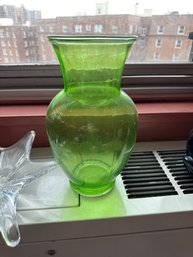 Vintage Hand Blown Art Deco Lime Green Glass Decorative Vase