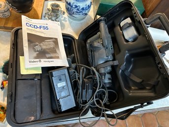 Sony CCD-f55 Video Recorder With Manual And Carrying Case