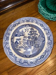 Blue & White Oriental Japanese Themed Decorative Plate Cracked