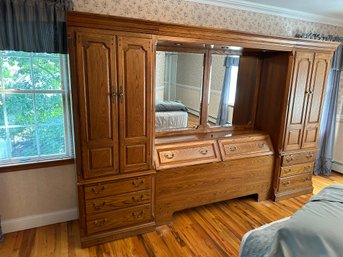 Thomasville Queen Bedroom Wall Unit.