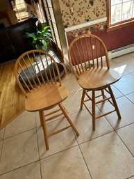 Set Of 2 Vintage Solid Wood Windsor Swivel Bar Stool Counter Stool Chair