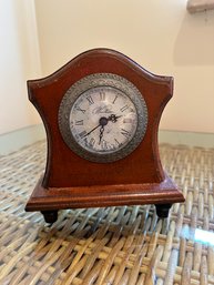 Antique Vintage Winchester Bedroom Table Desk Clock Wood