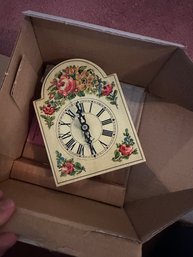 Vintage Beautiful Novelty Shield Clock
