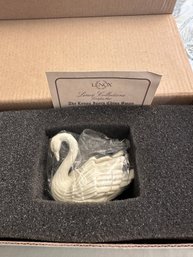 Elegant Small Lenox Swan Figurine New In Box