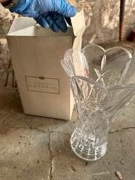 11-Inch Scalloped Lead Crystal Vase - Style #9031950 By Royal Gallery Of Crystal