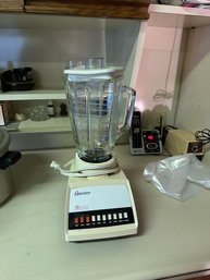 'Vintage Sunbeam Oster 890-08N 10-Speed Blender With Glass Jar'