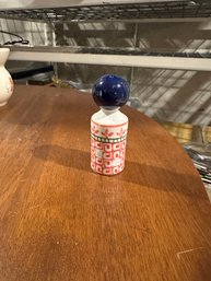 Vintage Abstract Design Salt Shaker