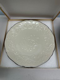 Lenox China Lovebirds Anniversary Gold Trim Plate