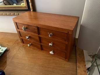 Antique Victorian Jewelry Box With Stylish Knob