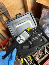 RAYTEK RAYNGER ST6 THERMAL SCANNER WITH HARD CASE