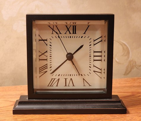 Vintage Metal Desktop Quartz Clock