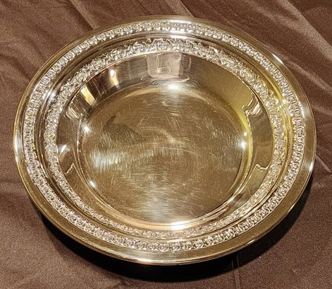 Vintage REED & BARTON Fancy Silver Plated Serving Bowl