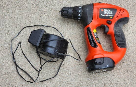 12v Black And Decker Firestorm Cordless Drill With Battery And Charger