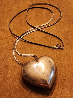 Vintage Silver Tone Heart Pendant And Necklace Combo #A16