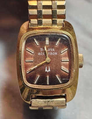Vintage Ladies BULOVA ACCUTRON Quartz Watch With Original Hard Case