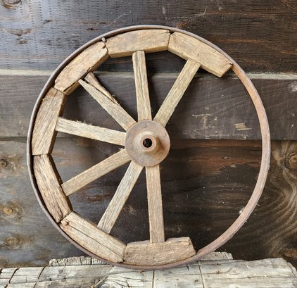 Antique Wagon Wheel Home And Garden Decor