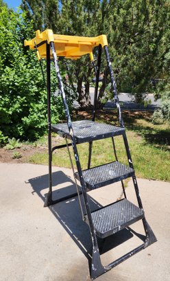 COSCO Folding Ladder With Utility Tray