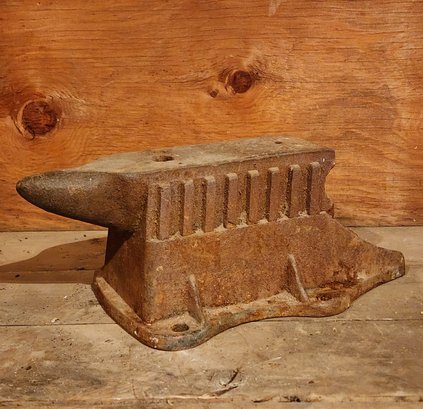 Antique Cast Iron Anvil Blacksmith