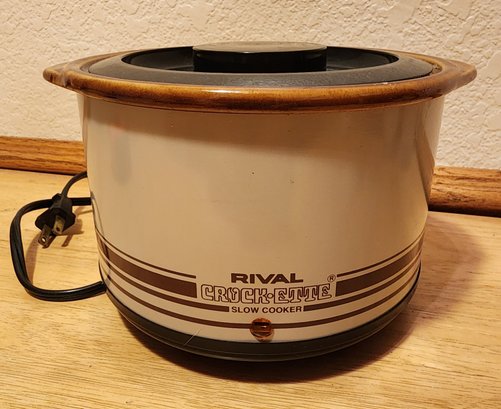 Vintage RIVAL Crock-ette Slow Cooker