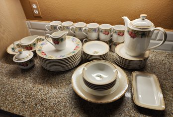 LARGE Set Of NORITAKE Impromptu PATTERN Diningware