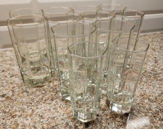 Vintage Set Of Clear Drinking Glasses