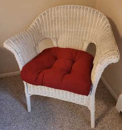 Vintage White Woven Wicker Lounge Chair #1