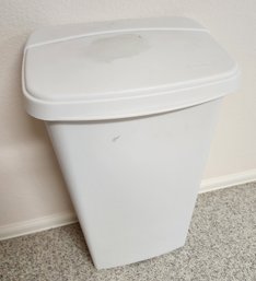 STERLITE Plastic Waste Container With Lid