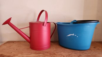 Plastic Water Container And Plastic Cleaning Container